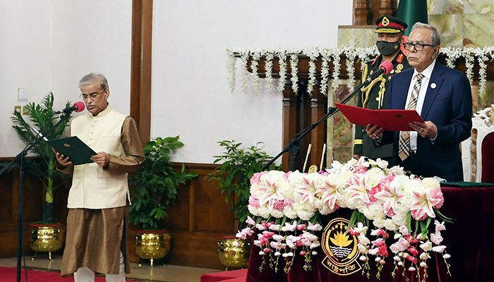 Dr Shamsul Alam has been sworn in as the new state minister for planning in the cabinet. (Photo: Collected) 