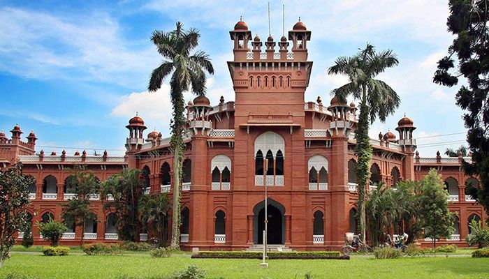 The British Raj-era building, Curzon Hall, is now used as the building for Faculty of Sciences of the Dhaka University. || Photo: Collected 