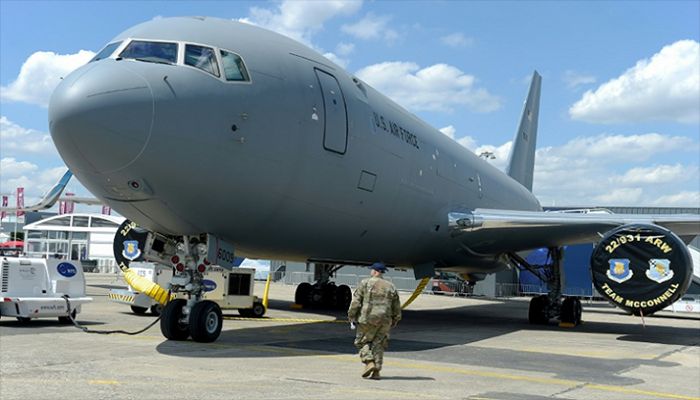 US to reopen Boeing-Airbus bidding war over refuellers || Photo: Collected