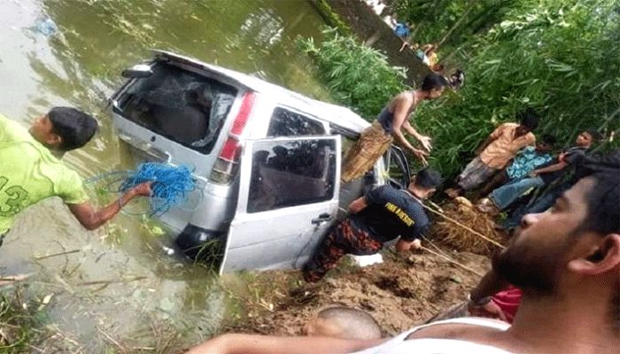 7 Killed in Cox's Bazar As Microbus Plunges Into Pond  