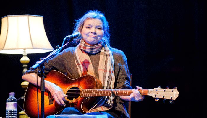 Grammy-Winning Folk Singer-Songwriter Nanci Griffith Dies   