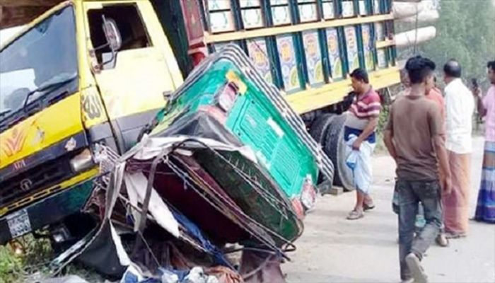 6 People Killed in Habiganj Truck Accident   