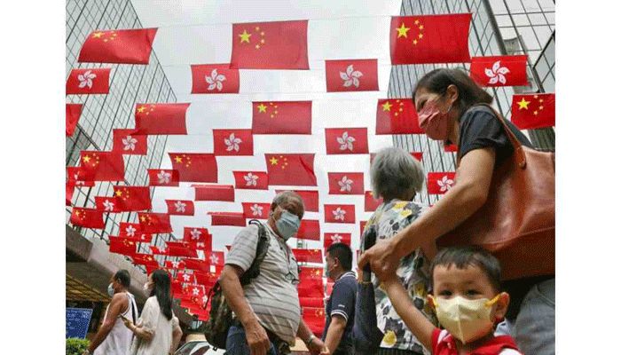 Hong Kong Sees Record Population Decline 