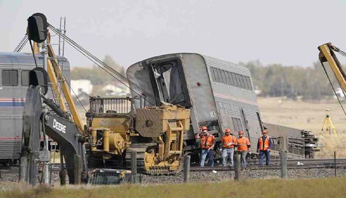 Investigators Probe Deadly Amtrak Derailment in Montana   