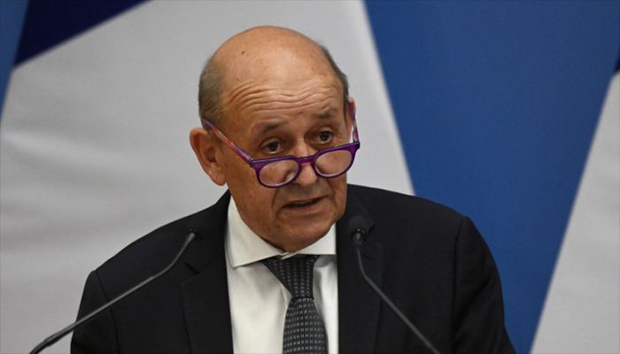 France Accuses Australia, US of 'Lying' in Escalating Crisis   