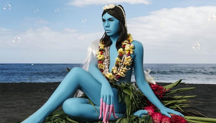 Vivid Portraits Shine Light on Tahiti's 'Third Gender'