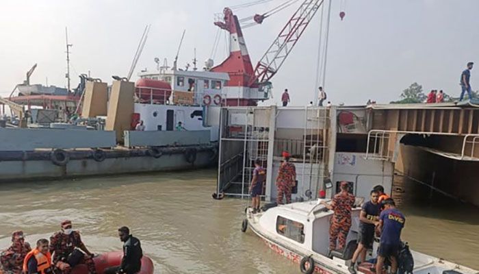Ferry Capsize in Paturia: 2nd Day Rescue Operation Begins     