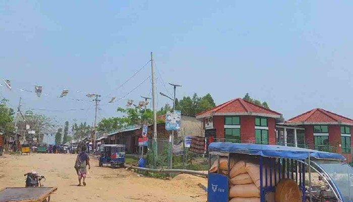 2 Killed, 30 Injured in Clash over Dominance in Narsingdi   