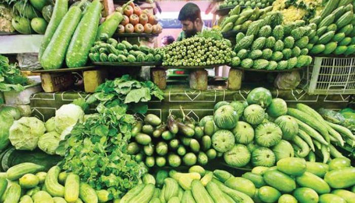 Price of Daily Commodities Rise Further amid Transport Strike