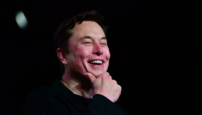 Elon Musk Sells $6.9bn in Tesla Shares after Twitter Poll  