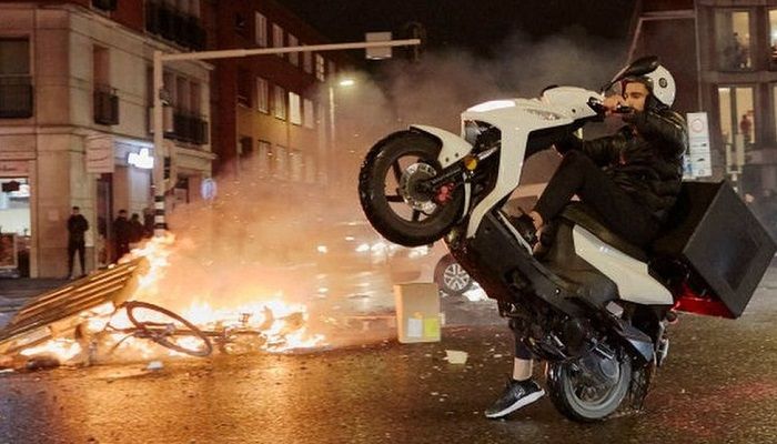 Further Unrest in Netherlands amid Covid Protests
