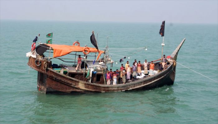 17 Fishermen Rescued from Bay of Bengal  