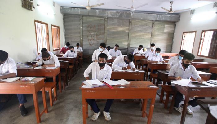 Teacher Expelled for 5 Years for Giving Wrong Instructions in SSC Examination