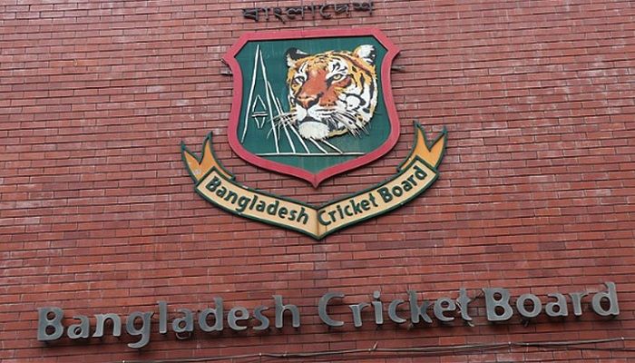 BCB Adamant to Hold BPL amid Tight Schedule