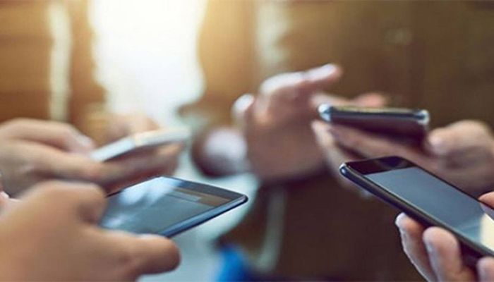 Bangladesh Adds 1.07 Million Mobile Phone Subscribers in October 