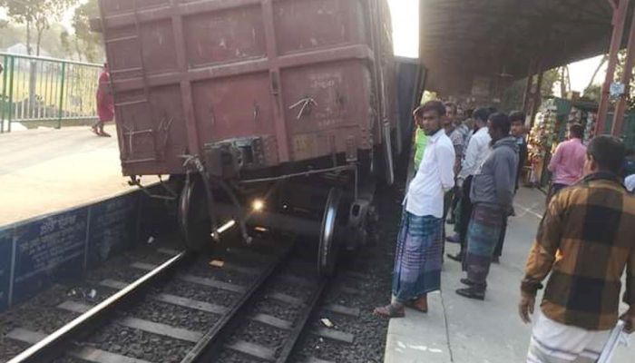 Two Boggies of Freight Train Derails in Pabna, Communication Suspend with Dhaka 