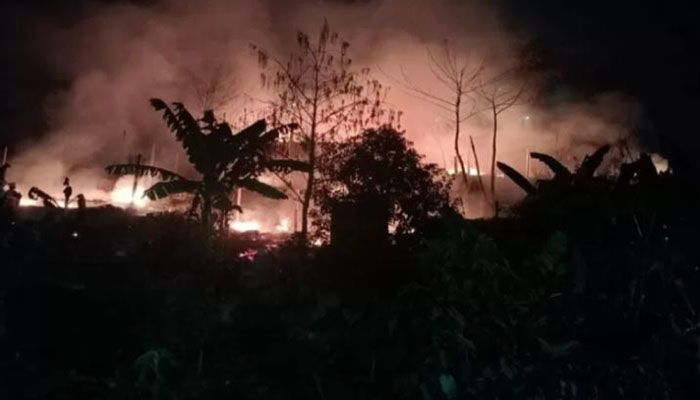 Fire Guts 29 Houses in Ukhia Rohingya Camp  