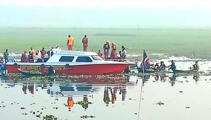 5 Killed As Trawler Collides with Bulkhead in Chandpur     