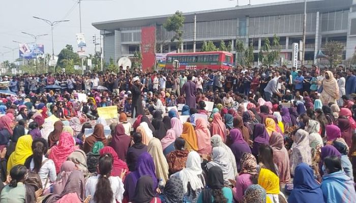 Agitated students have blocked the Dhaka-Khulna highway ﻿in Gopalganj on Thursday in protest of the gang rape of a student of Bangabandhu Sheikh Mujibur Rahman Science and Technology University (BSMRSTU ).