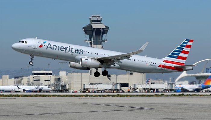 American Airlines Cuts Summer Flights Due To Boeing 787 Delays  