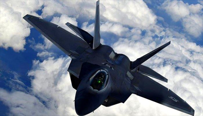 US F-22 Fighter Jets Arrive in UAE Following Houthi Attacks    