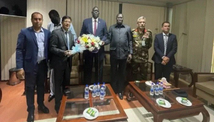 South Sudanese Delegation Arrives in Dhaka      