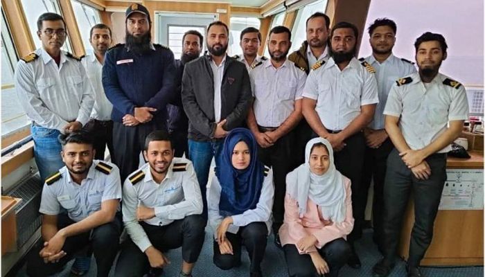 Banglar Samriddhi's 28 Crew Members Return Home      