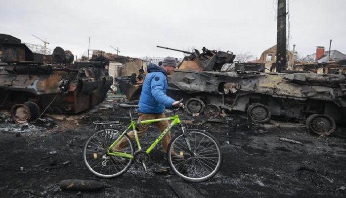 Russian Forces Capture Ukrainian City of Kherson