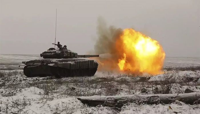 Russia Strikes Ukraine Military Target Near Polish Border 
