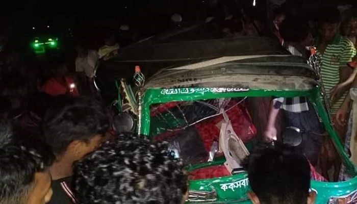 Head-On Collision Kills 4 in Ukhia      
