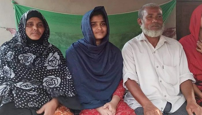Rickshaw Puller’s Daughter Passes MBBS Test, Faces Uncertain Future