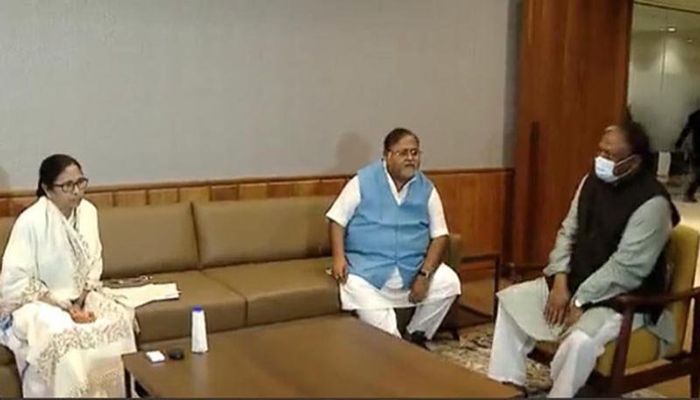 Tipu Munshi Holds Meeting with Mamata Banerjee