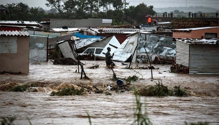 S.Africa Floods Death Toll Rises to 443, Including a Rescuer: Govt