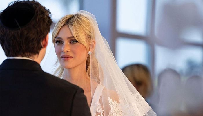 Brooklyn Beckham has tied the knot with actor Nicola Peltz || Photo: Collected 