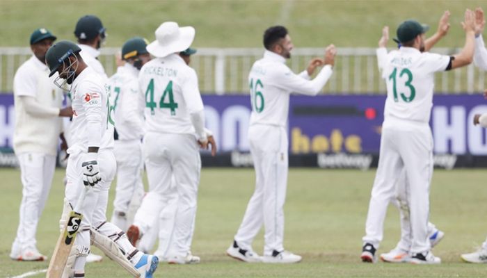 7-Wicket Grabber Maharaj Helps South Africa Crush Bangladesh 