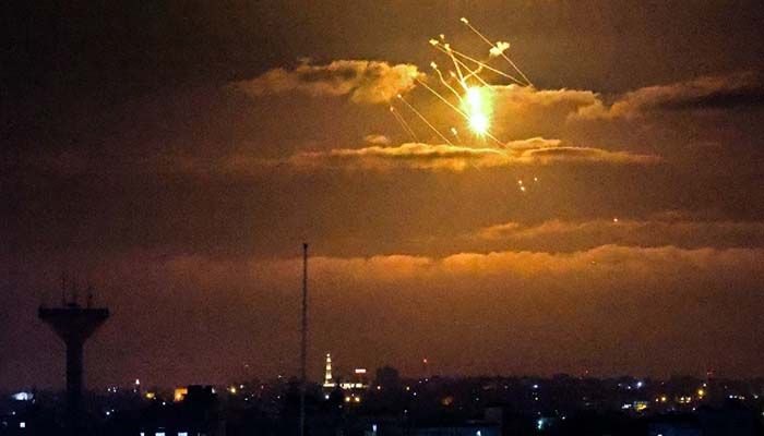 Israel Closes Crossing to Gaza Workers after Rocket Attacks  