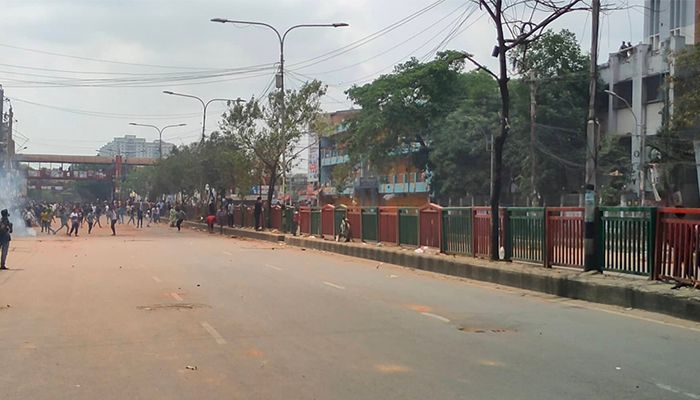Students, Traders Clash Again in New Market Area 