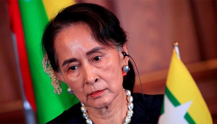 Myanmar's Suu Kyi Handed 5-year Jail Term for Corruption