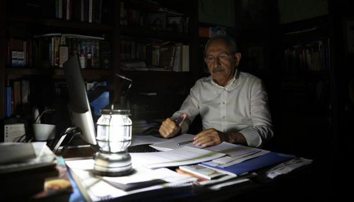 Turkey Cuts Power to Opposition Leader’s Home after Protest against High Prices