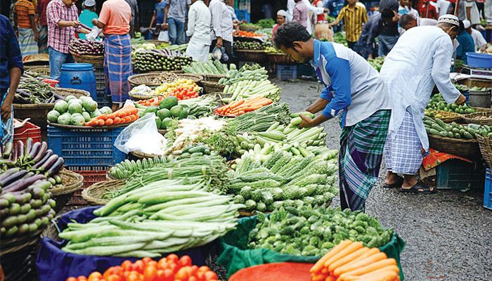 Prices of Rice, Atta, Lentil Unchanged, Vegetables Declined in City Markets