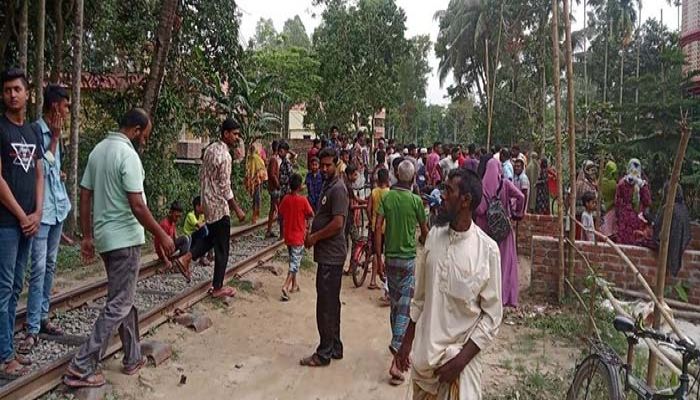 Two Crushed under Train in Jamalpur  