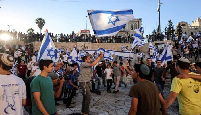 Clashes at Al-Aqsa before Contested Israeli Flag March     