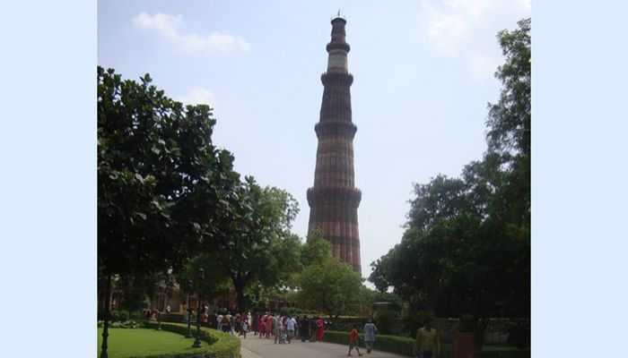 Qutub Minar || Photo: Shampratik Deshkal 