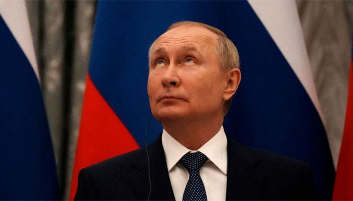 Putin to Undergo Cancer Treatment, Surgery, Handover Power Temporarily: Report