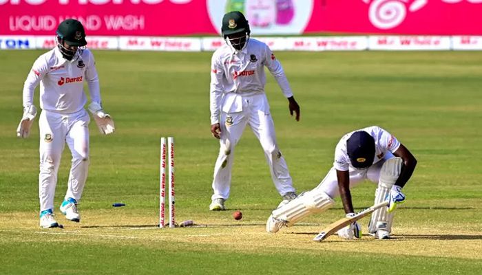 Sri Lanka All-Out for 397    