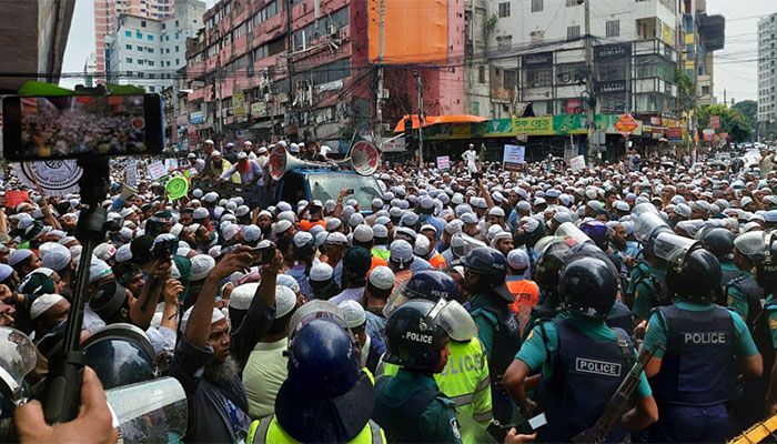 Remarks about Prophet: Police Bar March to Indian High Commission