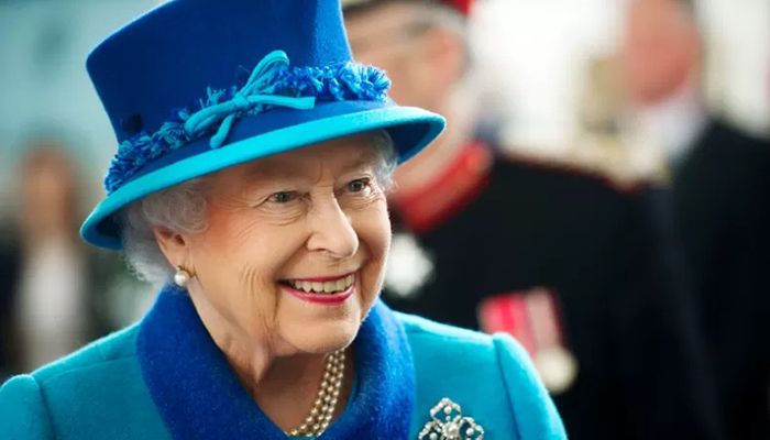 Elizabeth II Now World's 2nd-Longest Reigning Modern Monarch   