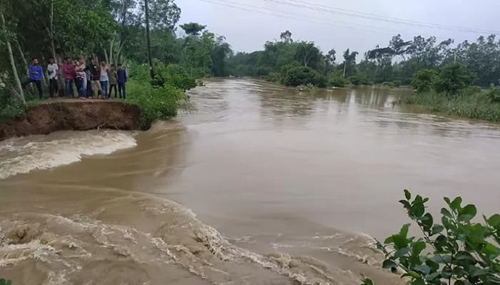 4 Villages Inundated As Dam Collapses in Feni