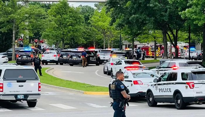 Gunman Kills 4 in Oklahoma Medical Center  