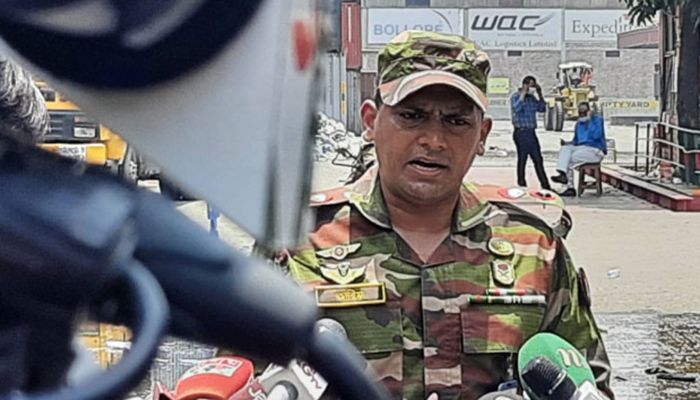 Lt. Col. Ariful Islam Himel is briefing about the latest situation in BM Container Depot ||  Photo: Collected